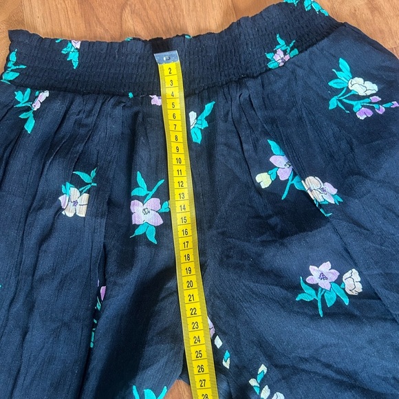 NWT Billabong Wide Leg Black and Green Pants - Picture 7 of 10